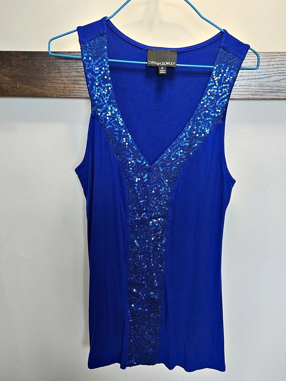 Cynthia Rowley Sequin V-Neck Tank in Blue Size Medium Like New